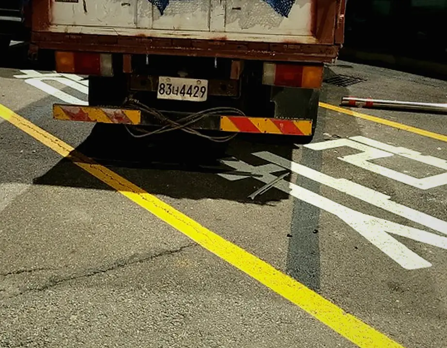 과천 경기이천시 학원칸막이철거 100%본사직영단가 폐기물 수거 및 마감